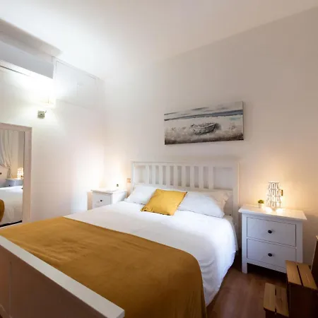 The Rent - Stylish One-bedroom In Piazza Barberini Apartament