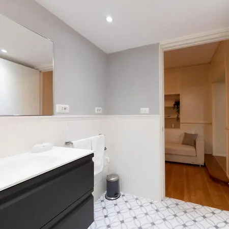 The Rent - Stylish One-bedroom In Piazza Barberini Rzym