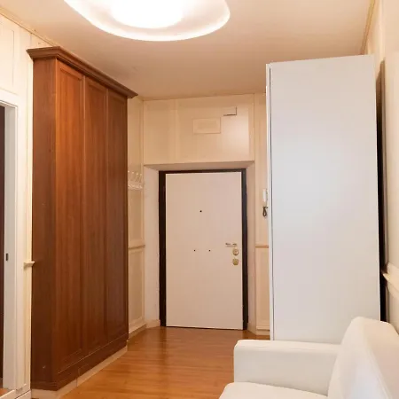 Apartament The Rent - Stylish One-bedroom In Piazza Barberini *